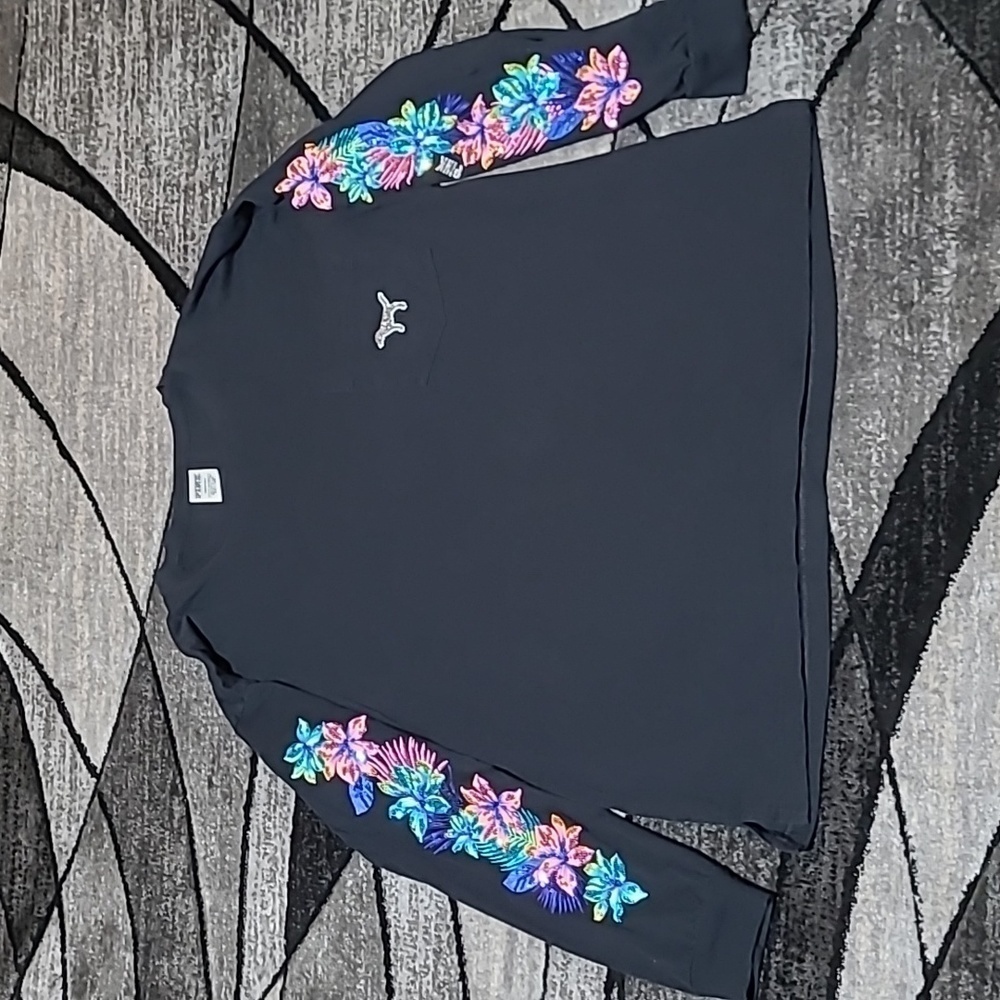 VS PINK 2017 SEQUINS TROPICAL FLOWERS SEQUINS DOG LOGO LONG-SLEEVE TEE-S…